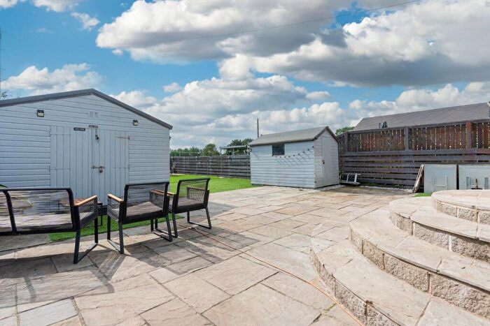 2 Bedroom Cottage For Sale In Manse Road, Glencraig, Lochgelly, KY5