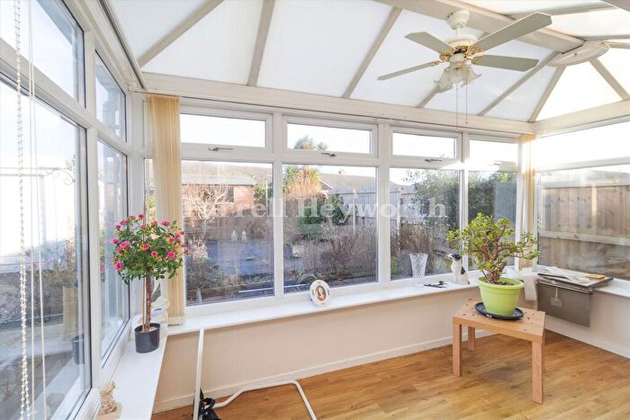 2 Bedroom Bungalow For Sale In Green Oak Place, Thornton Cleveleys, FY5