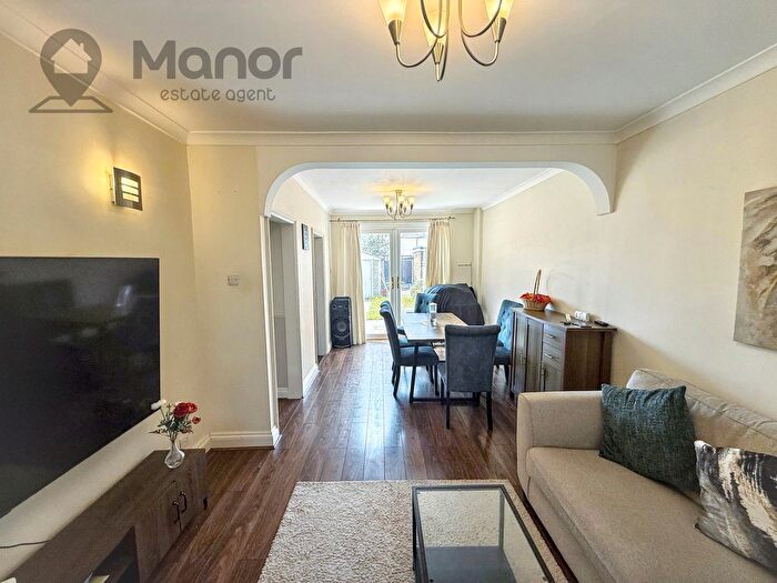 3 Bedroom Terraced House To Rent In Martin Drive, Rainham, RM13