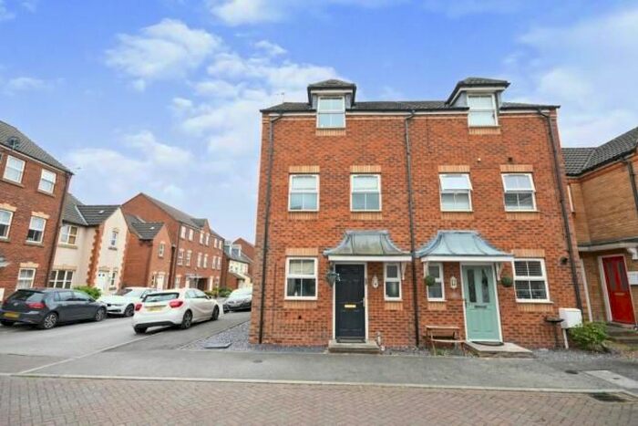 4 Bedroom End Of Terrace House To Rent In High Hazel Drive, Mansfield Woodhouse, NG19