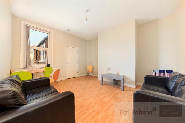 3 Bedroom Maisonette To Rent In Hotspur Street, Heaton, NE6