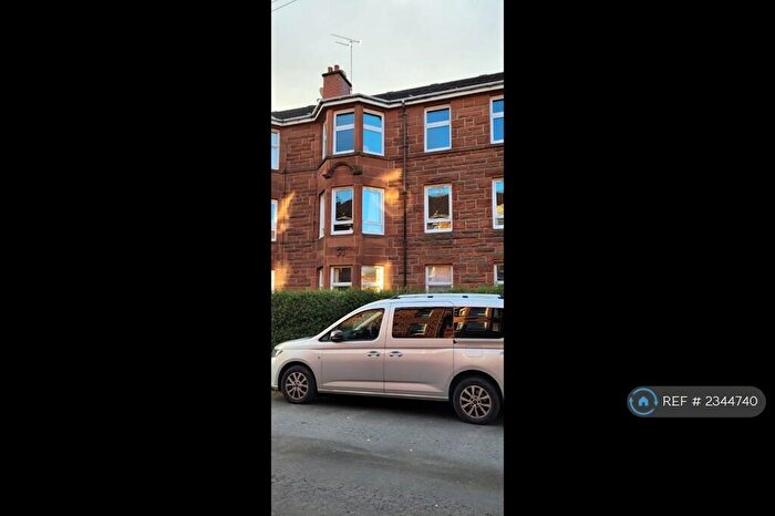 3 Bedroom Flat To Rent In Quentin Street, Glasgow, G41