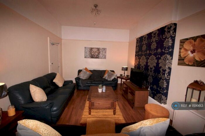 7 Bedroom Semi-Detached House To Rent In Hartington Road, Toxteth, Liverpool, L8