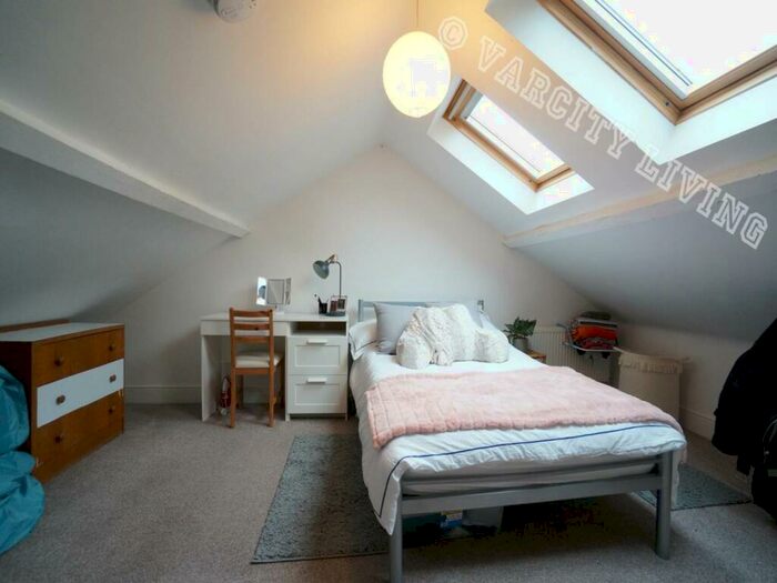 4 Bedroom House To Rent In Snowdon View, Bangor, Gwynedd, LL57