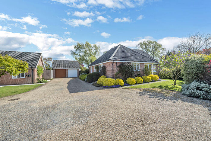 3 Bedroom Bungalow For Sale In Grange Mill, Bury St. Edmunds, IP29