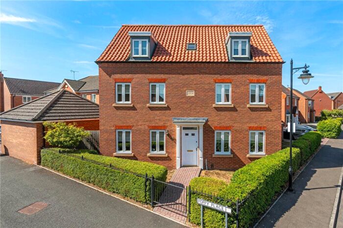 5 Bedroom Detached House For Sale In Poppy Place, Bourne, Lincolnshire, PE10