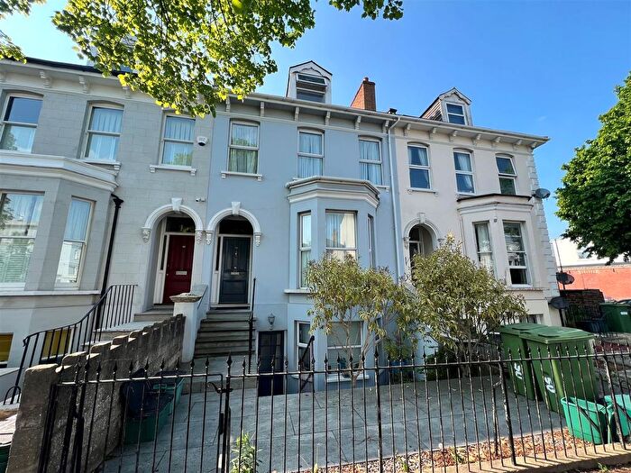 4 Bedroom Property To Rent In Hewlett Road, Cheltenham, GL52