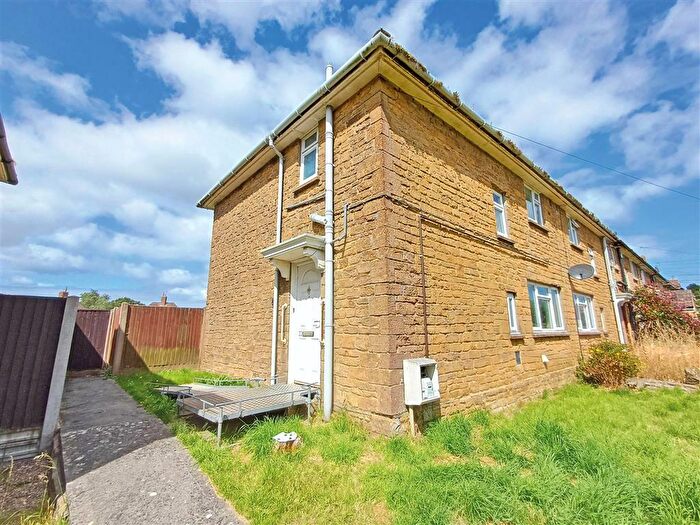 3 Bedroom End Of Terrace House For Sale In Broadway, Higher Odcombe, Yeovil, BA22