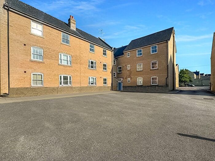 2 Bedroom Flat To Rent In Ship Lane, Ely, CB7