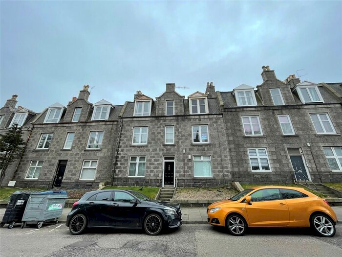 1 Bedroom Flat To Rent In Menzies Road, First Floor Left, Aberdeen, AB11