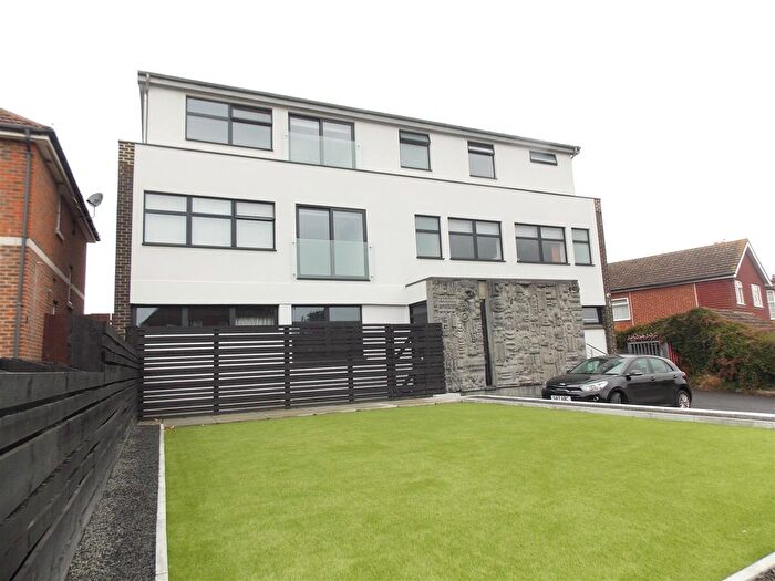 1 Bedroom Flat To Rent In Hartley Road, Longfield, DA3