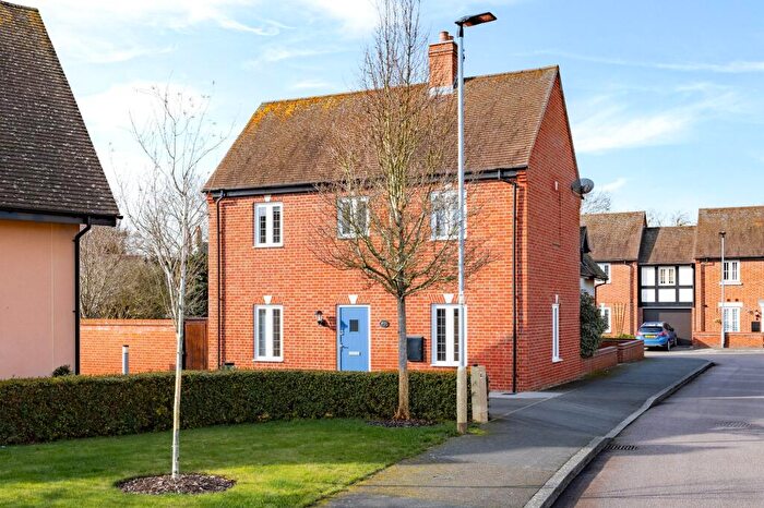 3 Bedroom Detached House For Sale In Woodpecker Close, Great Barford, MK44