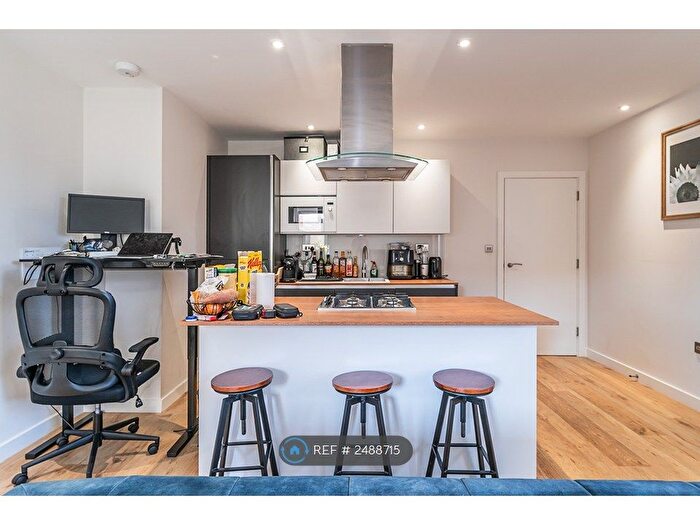 2 Bedroom Flat To Rent In Kirkdale Road, London, SE26