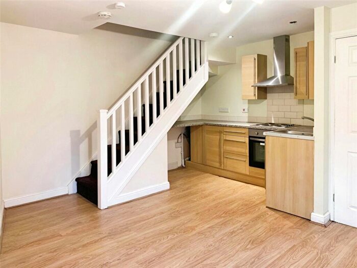 1 Bedroom Terraced House To Rent In Cusworth Road, Doncaster, South Yorkshire, DN5