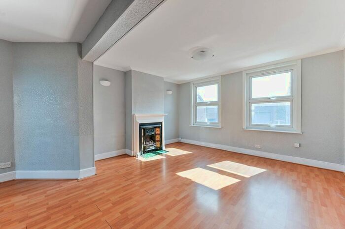 2 Bedroom Flat To Rent In Westmead Road, Sutton, SM1