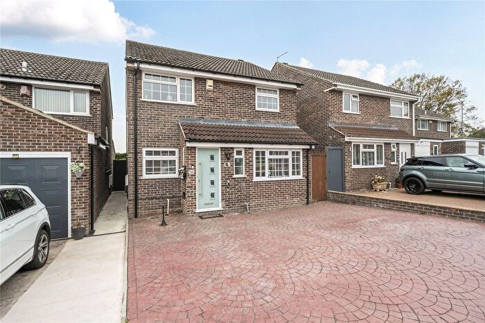 4 Bedroom Detached House For Sale In Adber Close, Yeovil, Somerset, BA21