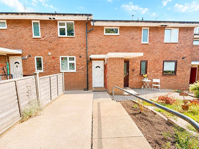 3 Bedroom Flat For Sale In Barons Court, Failsworth, Manchester, M35