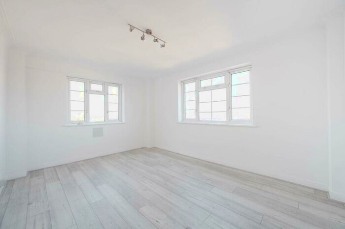 2 Bedroom Flat To Rent In Ashford Road, Willesden Green, London, NW2