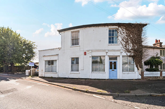 3 Bedroom Detached House For Sale In Ipswich Road, Holbrook, Ipswich, IP9