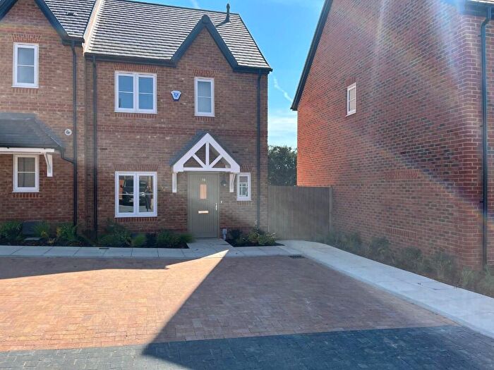 2 Bedroom Terraced House To Rent In Bluebell Way, Bracknell, Berkshire, RG42