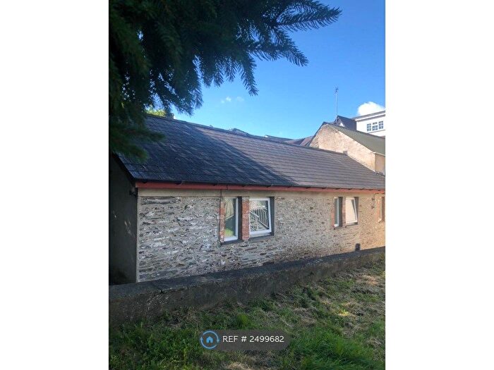 1 Bedroom Studio To Rent In Newcastle Emlyn, Newcastle Emlyn, SA38