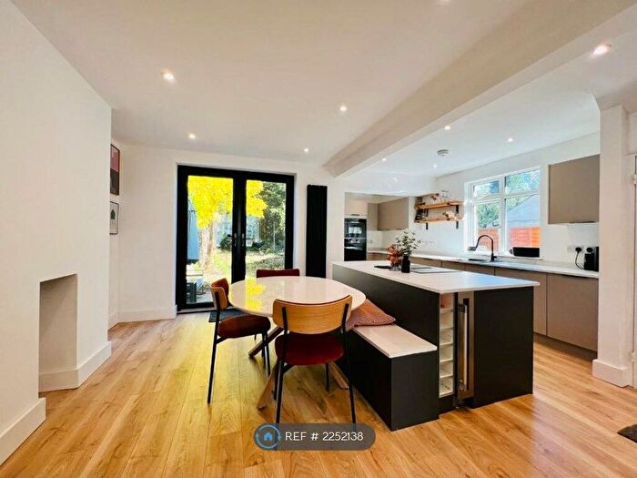 3 Bedroom Semi-Detached House To Rent In Plains Avenue, Maidstone, ME15