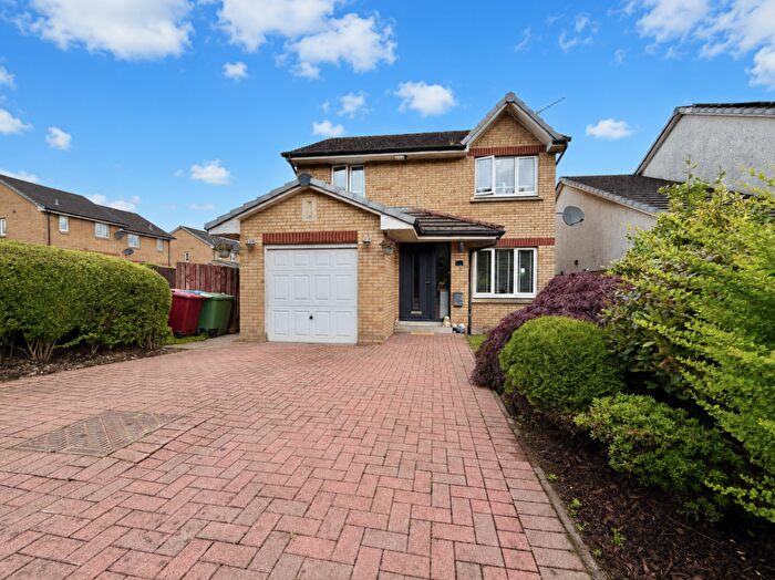 3 Bedroom Detached House For Sale In Demoreham Avenue, Denny, FK6