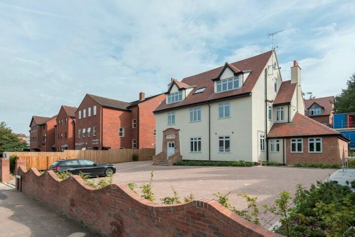 2 Bedroom Apartment To Rent In Arden Grove Harpenden, AL5