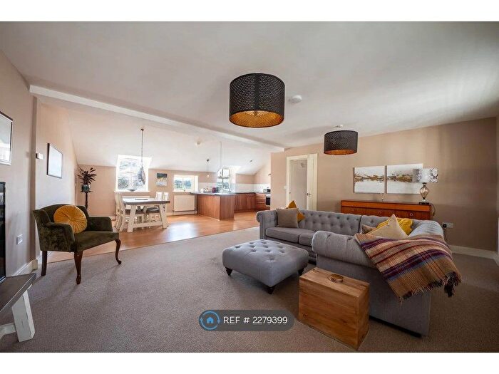 2 Bedroom Maisonette To Rent In St. James Street, Pembrokeshire, SA67