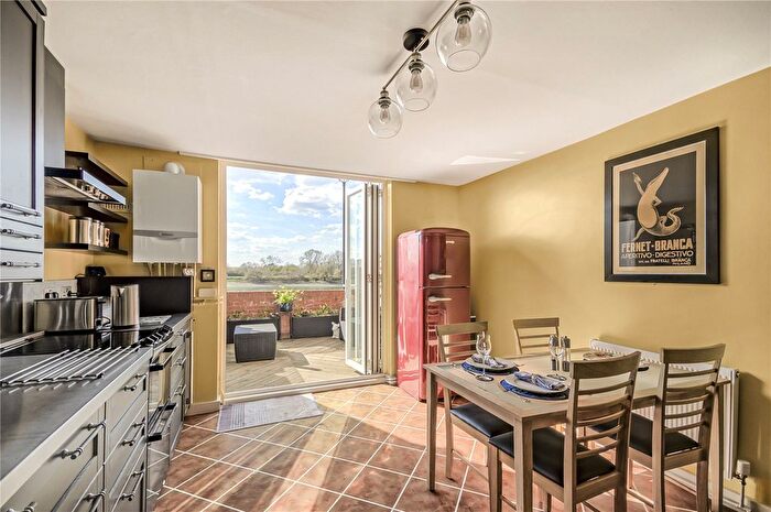 3 Bedroom Terraced House To Rent In Adam Walk, Crabtree Lane, London, SW6