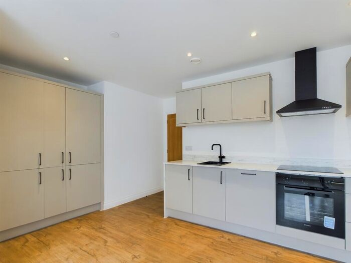 2 Bedroom Apartment To Rent In Queen Street, Sheffield, S1