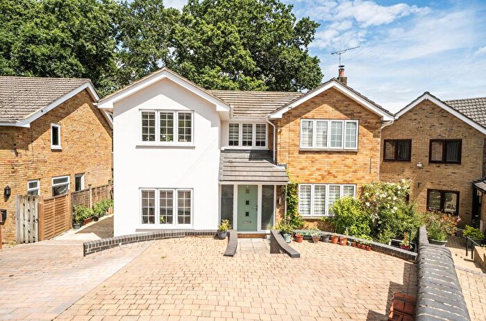 4 Bedroom Detached House For Sale In Greenways, Stoneham, Southampton, Hampshire, SO16