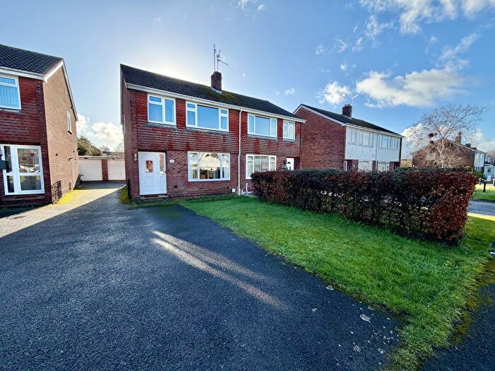 4 Bedroom Semi-Detached House For Sale In Wessex Road, Yeovil, Somerset, BA21