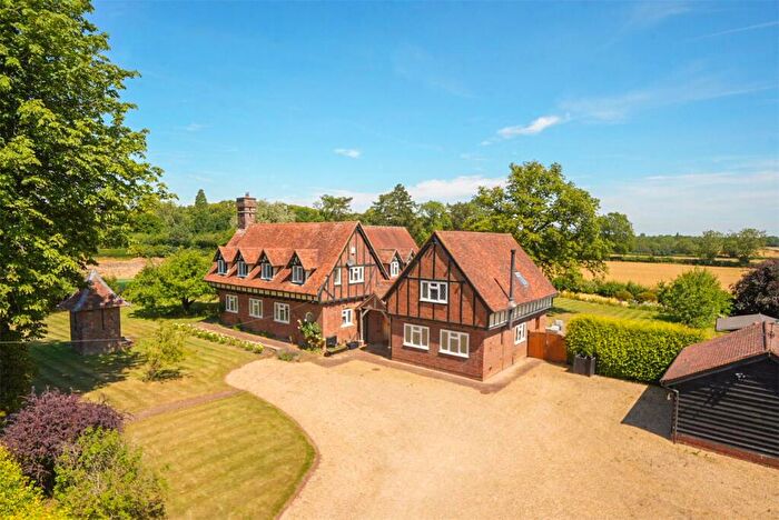 5 Bedroom Detached House For Sale In Chartridge, Chesham, Buckinghamshire, HP5