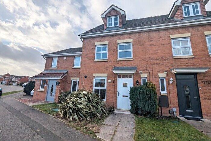 3 Bedroom Semi-Detached House To Rent In Chestnut Drive, Darlington, DL1