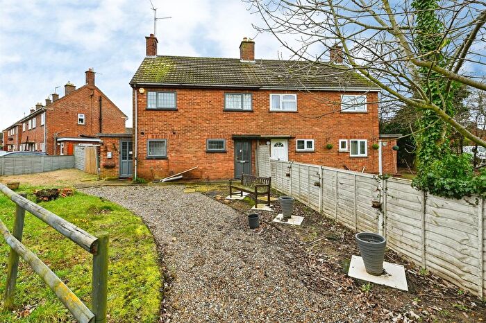 3 Bedroom Semi-Detached House For Sale In Mariners Way, King's Lynn, PE30