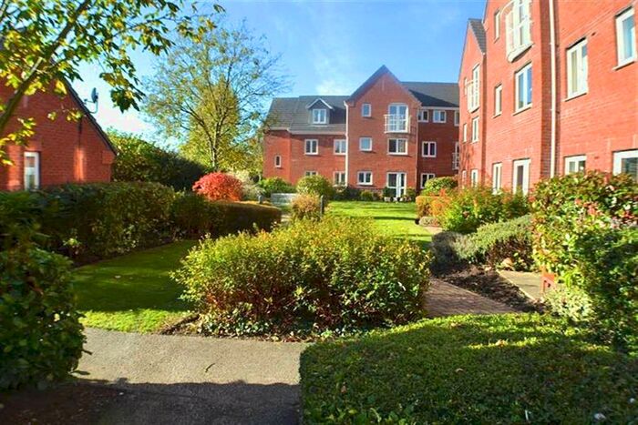 1 Bedroom Flat For Sale In Lovell Court, Parkway, Holmes Chapel, CW4