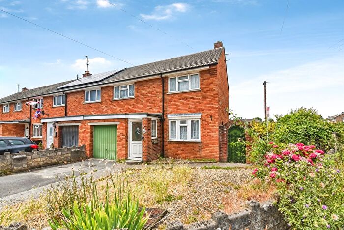 3 Bedroom End Of Terrace House For Sale In Boothmead, Chippenham, SN14