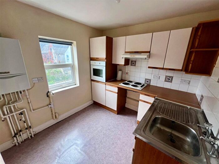 1 Bedroom Flat To Rent In Bowling Green Road, Kettering, Northamptonshire, NN15