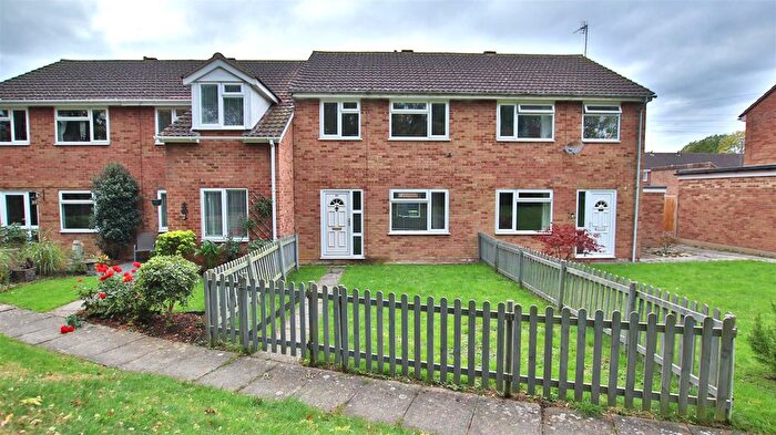 3 Bedroom Terraced House To Rent In Wynyards Close, Tewkesbury, GL20