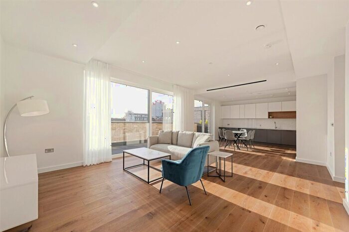 3 Bedroom Apartment To Rent In Fisherton Street, London, NW8