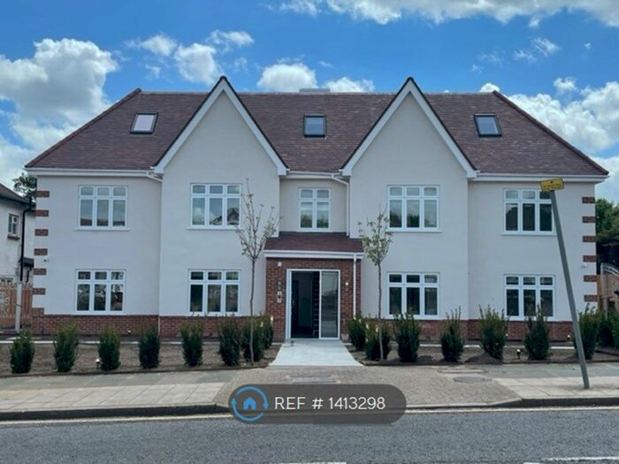 3 Bedroom Flat To Rent In Tudor Gardens, London, NW9