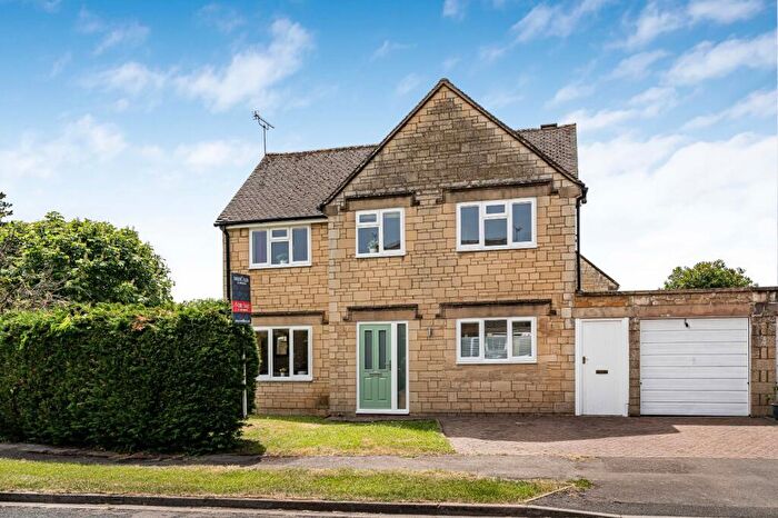 4 Bedroom Detached House For Sale In Alexander Drive, Cirencester, Gloucestershire, GL7