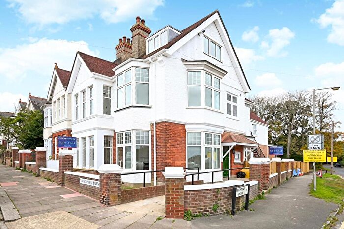 1 Bedroom Flat To Rent In Withdean Road, Brighton, East Sussex, BN1
