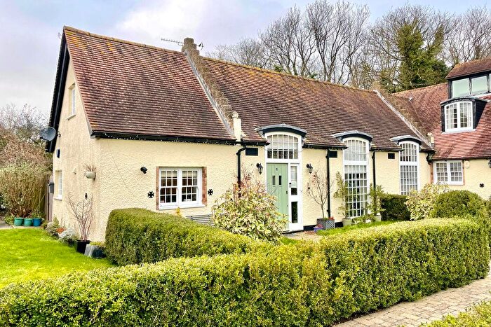2 Bedroom Barn Conversion For Sale In High Wych, Hertfordshire, Sawbridgeworth, CM21