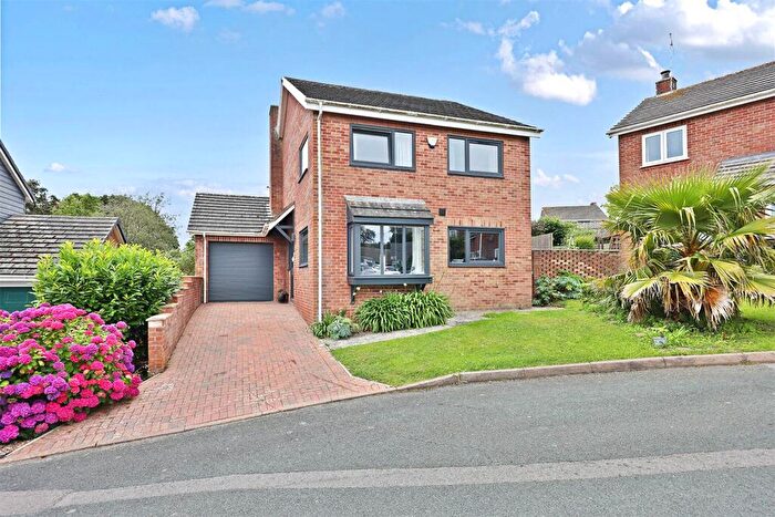 4 Bedroom Detached House For Sale In Grove Park, Torpoint, Cornwall, PL11