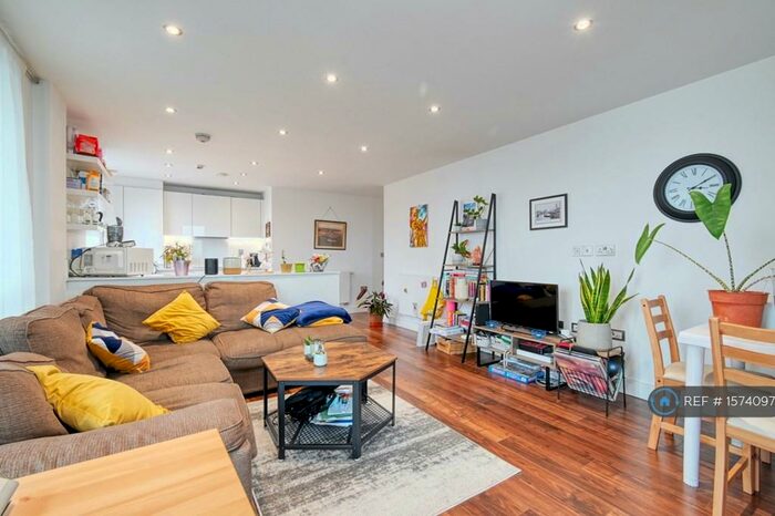 3 Bedroom Flat To Rent In Penny Black Court, London, SE15