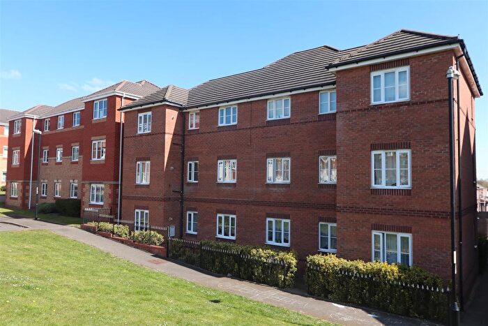 2 Bedroom Flat To Rent In Ashdown Grove, Walsall, WS2