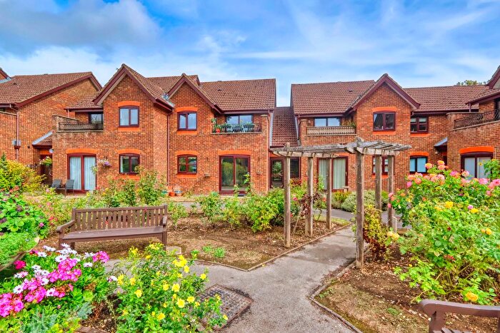 2 Bedroom Flat For Sale In Old School Close, Stokenchurch, High Wycombe, Buckinghamshire, HP14