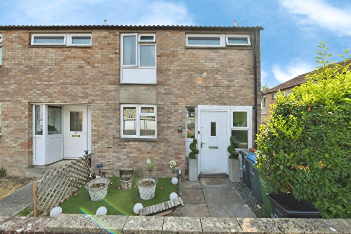 3 Bedroom End Of Terrace House For Sale In Ogilvie Square, Calne, SN11